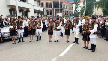 „Întâlniri Bucovinene”, la a XXXII-a ediție, în orașul de la poalele Rarăului