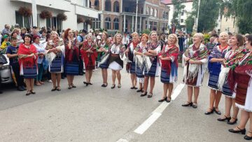„Întâlniri Bucovinene”, la a XXXII-a ediție, în orașul de la poalele Rarăului