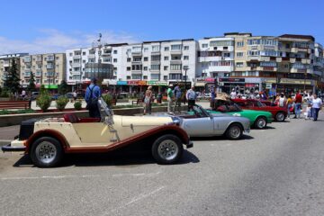 „Roți legendare – Fălticeni, 125 de ani de la primul vehicul din oraș”