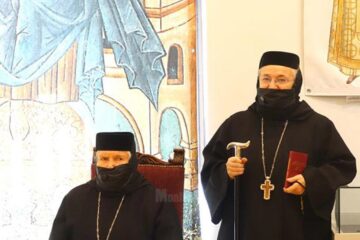 Stavrofora Irina Pântescu, întemeietoarea vieții monahale la Voroneț, și stavrofora dr. Gabriela Platon, stareța Voronețului