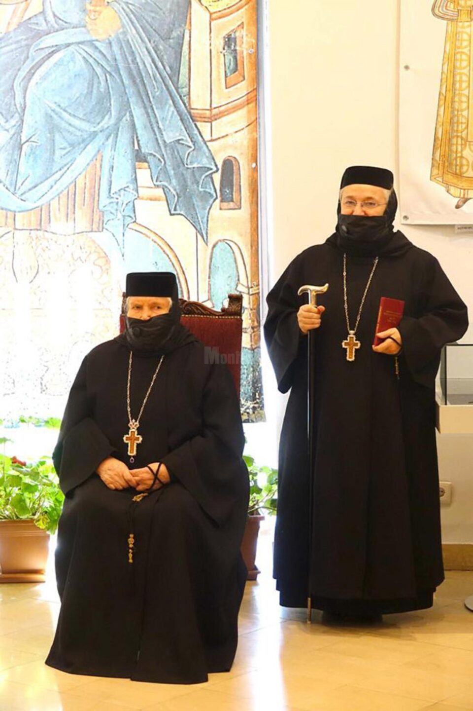 Stavrofora Irina Pântescu, întemeietoarea vieții monahale la Voroneț, și stavrofora dr. Gabriela Platon, stareța Voronețului