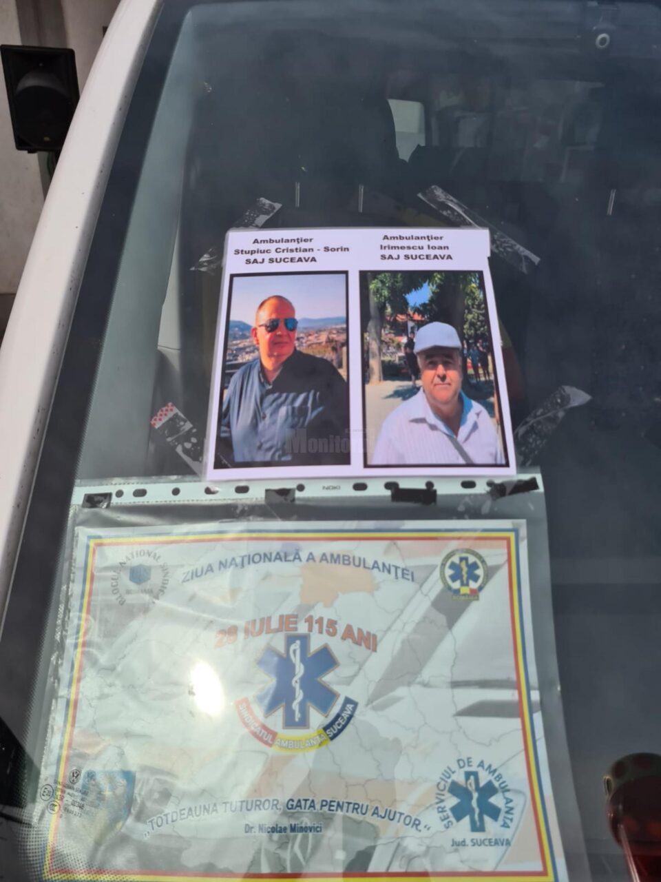 Fotografiile ambulanțierilor Cristian Sorin Stupiuc și Ion Irimescu, răpuși de Covid