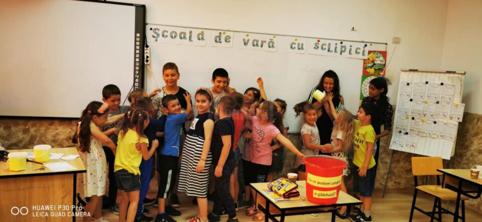 40 de copii de la Școala Preutești, două săptămâni la școala de vară „cu scLipici”