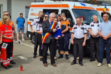 Diplomă de Excelență acordată de primarul Ion Lungu Serviciului de Ambulanță Suceava