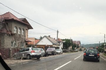 Carambol pe DN 17 provocat de un șofer în vârstă de 19 ani