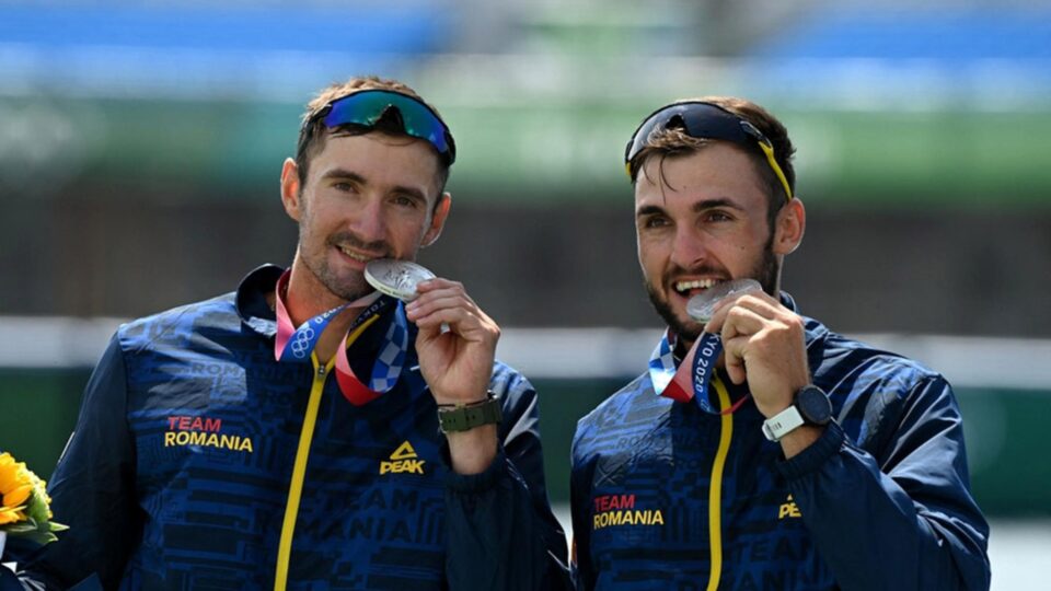 Marius Cozmiuc și Ciprian Tudosă au devenit vicecampioni olimpici. Foto fanatik.ro