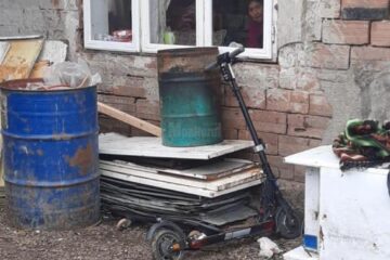 Trotinetele electrice din municipiul Suceava, lăsate la voia întâmplării de cei care le închiriază