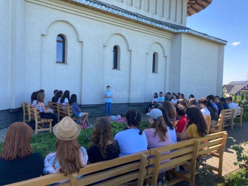 Curs de prim ajutor organizat de Asociația Tinerilor Ortodocși Suceveni