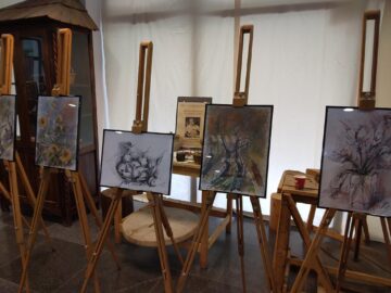 30 de lucrări semnate de Iosif Csukat, „senior al artelor plastice bucovinene”, pot fi admirate la Centrul Cultural Bucovina