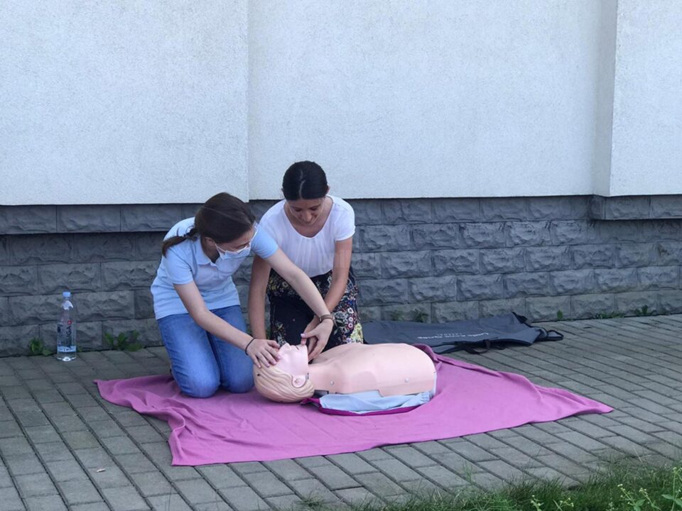 Curs de prim ajutor organizat de Asociația Tinerilor Ortodocși Suceveni