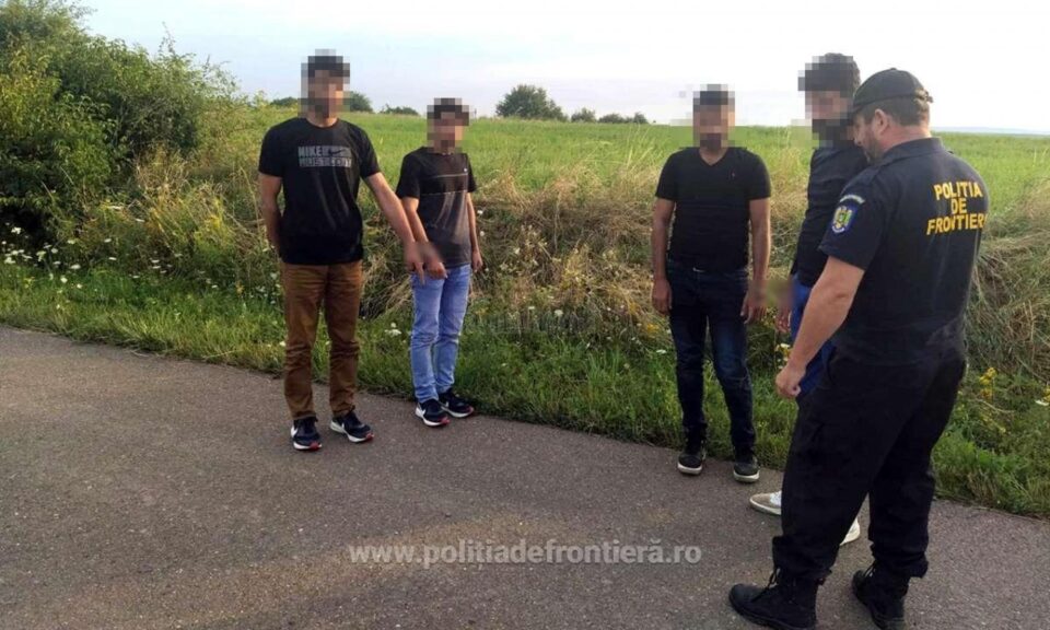 Cei patru tineri depistați în apropiere de frontieră