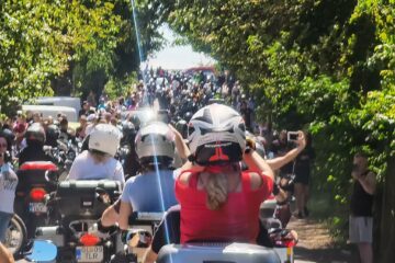 O impresionantă paradă de motociclete la parada Bucovina Motorfest 2021