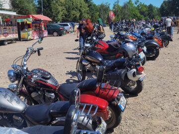 O impresionantă paradă de motociclete la parada Bucovina Motorfest 2021 2