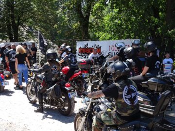 Puzderie de lume și sute de motoare la Bucovina Motorfest – ediție de pandemie