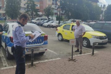Amendă și taxi lăsat fără numere, ieri dimineață, în Gara Burdujeni