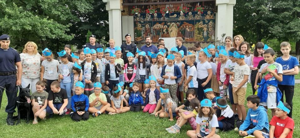 ,,Prieteni de vară”