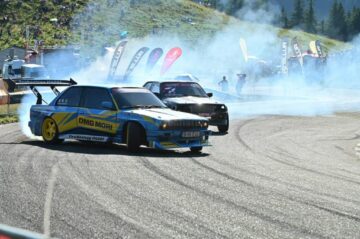 Spectaculoasă competiție de drift, în cadrul Campionatului Național, pe TransRarău, la o altitudine de peste 1500 de metri, în mijlocul naturii
