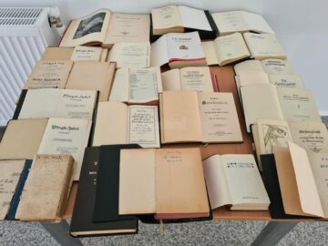 Colecție de Biblii