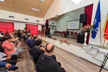 Primarul Ioan Pavăl a deschis dezbaterile de la Dumbrăveni