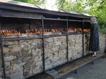 Armenii împreună cu credincioșii români s-au adunat la Hagigadar, la hramul „Adormirii Maicii Domnului”