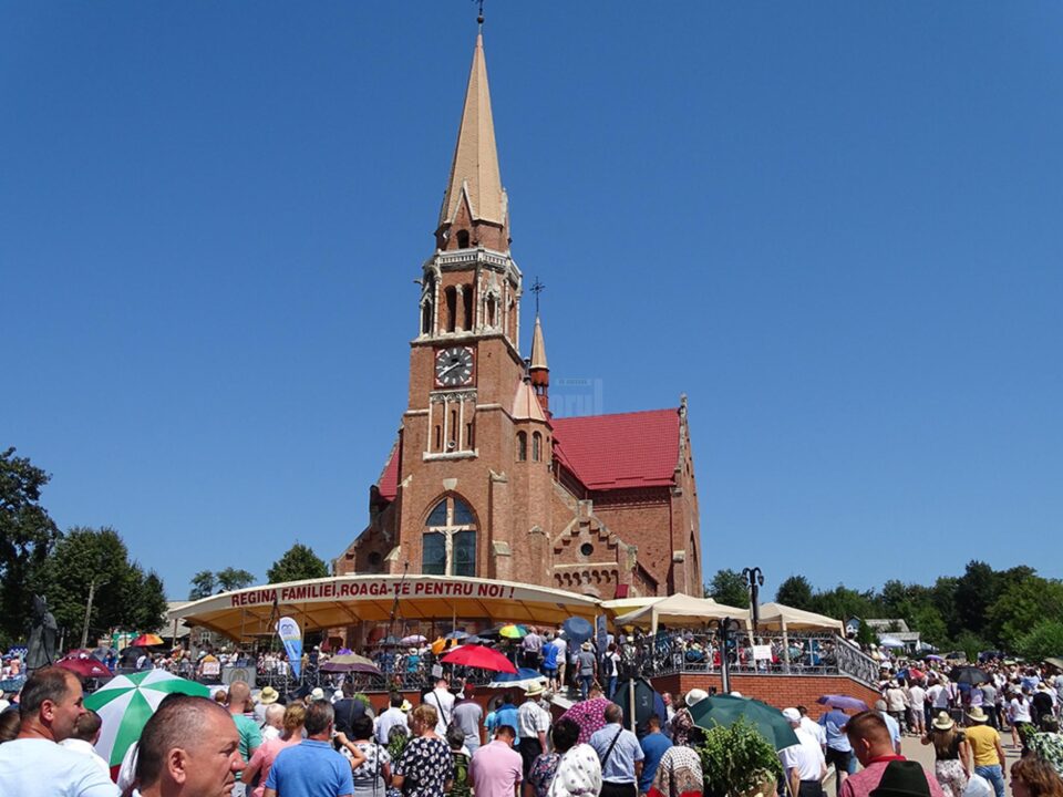 Hramul Sanctuarului Marian de la Cacica, sărbătorit în prezența a mii de credincioși