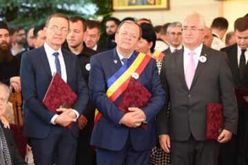 Ioan Aurel Pop alături de Gheorghe Flutur și Ion Lungu