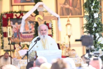 Patriarhul României, Preafericitul Daniel, a oficiat slujba de hramul Mănăstirii Putna