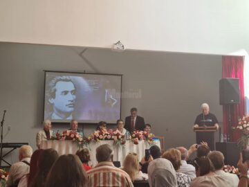 George Mihăița la microfon