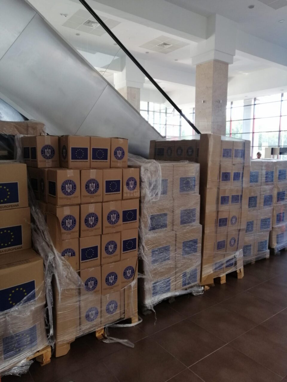 În municipiul Suceava au început să fie distribuite pachete cu produse de igienă și pachete cu produse alimentare, în cadrul Programului POAD 3