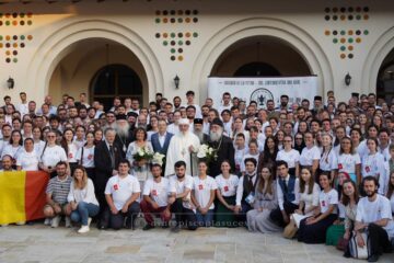 Patriarhul României alături de participanții la Congresului Studențesc Aniversar organizat la Mănăstirea Putna