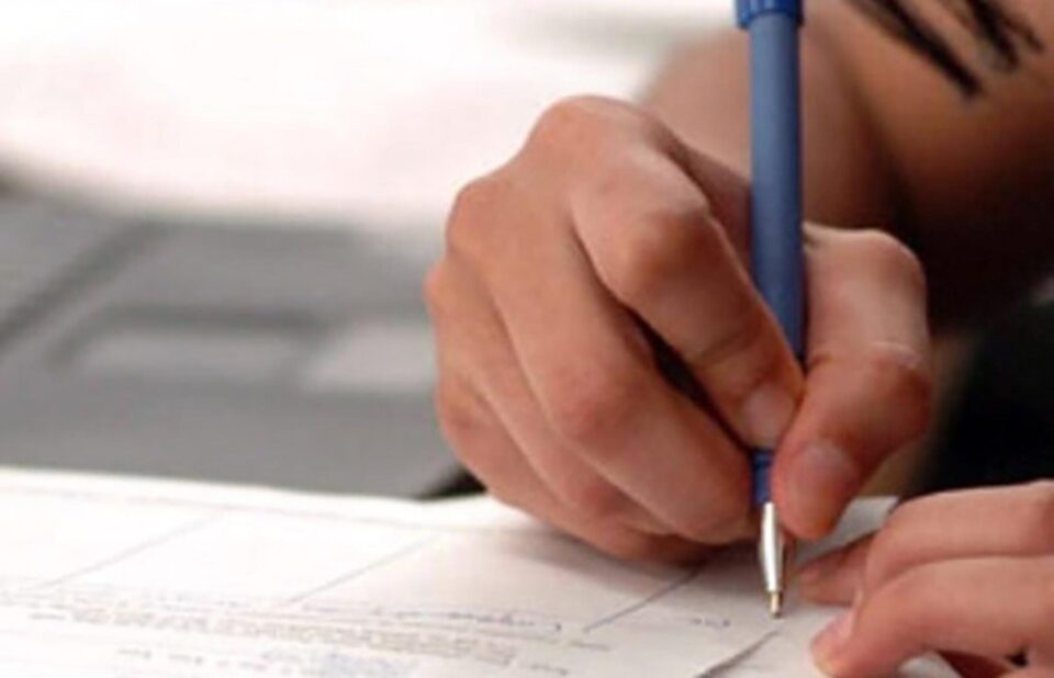 Număr mare de absenți la prima probă din sesiunea a II-a a bacalaureatului