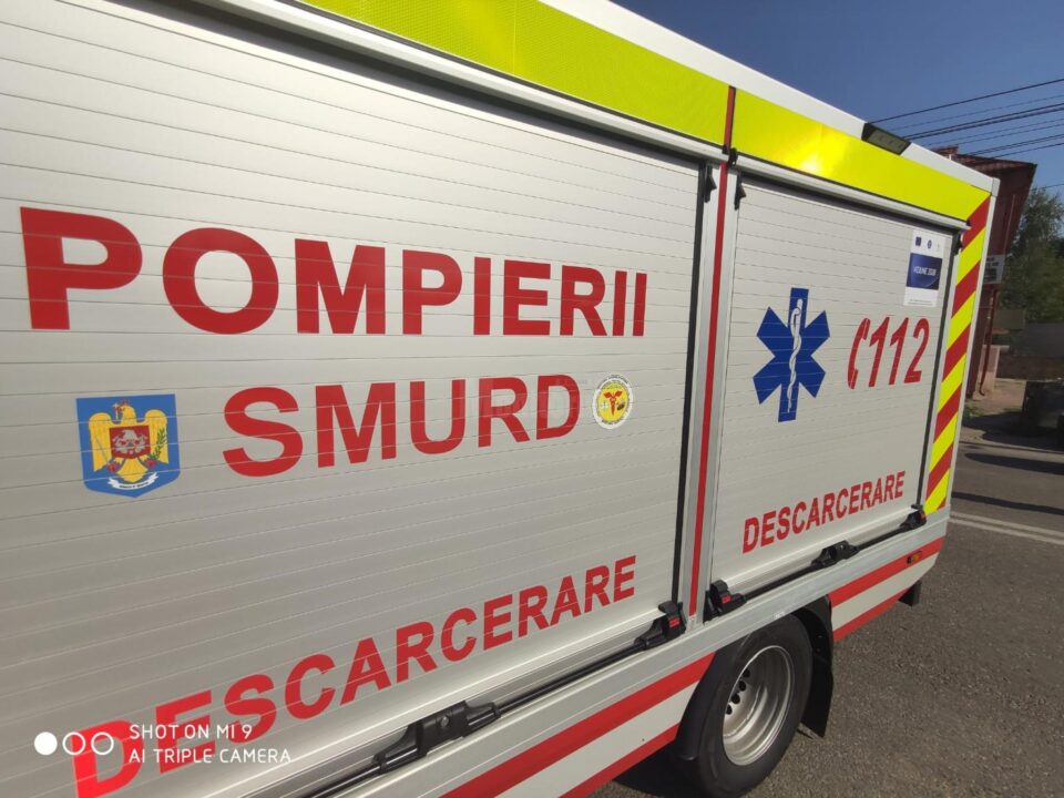 La fața locului a fost solicitată intervenția pompierilor