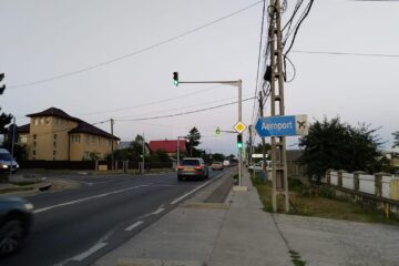 Semafor pus în funcțiune pe DN 29, la intersecția cu drumul spre aeroport