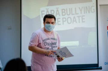 Mai mulți liceeni suceveni au devenit ambasadori ai prevenirii bullyingului și cyberbullyingului