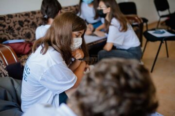 Mai mulți liceeni suceveni au devenit ambasadori ai prevenirii bullyingului și cyberbullyingului