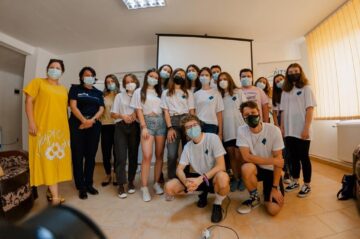 Mai mulți liceeni suceveni au devenit ambasadori ai prevenirii bullyingului și cyberbullyingului