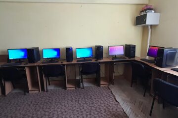 Firma Egger România a dotat cu computere Clubul Copiilor Rădăuți