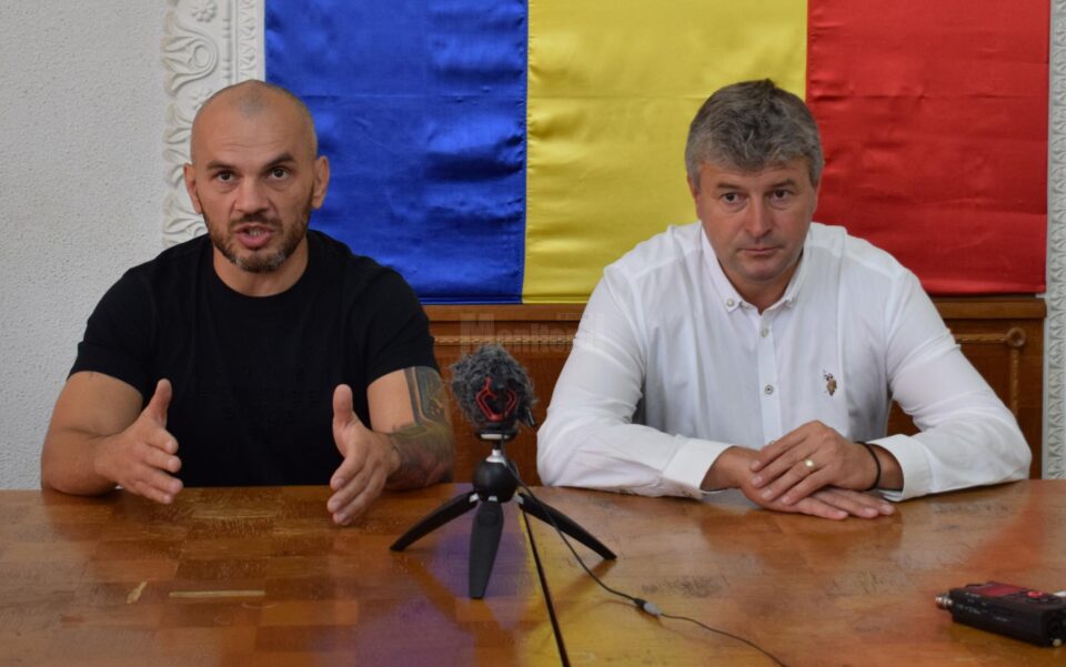 Ionuț Atodiresei, supranumit Pitbullul, și primarul Cătălin Coman