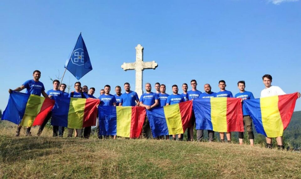 Membri ai asociației, în cadrul acțiunilor de la Suceava