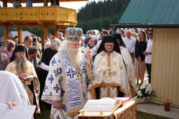 Schitul „Acoperământul Maicii Domnului” – Mestecăniș a fost sfințit duminică