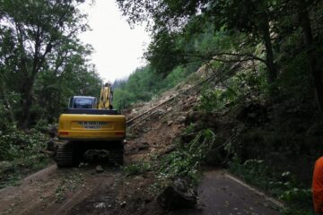 Intervenție dificilă și de durată în zona în care DN 17B este blocat