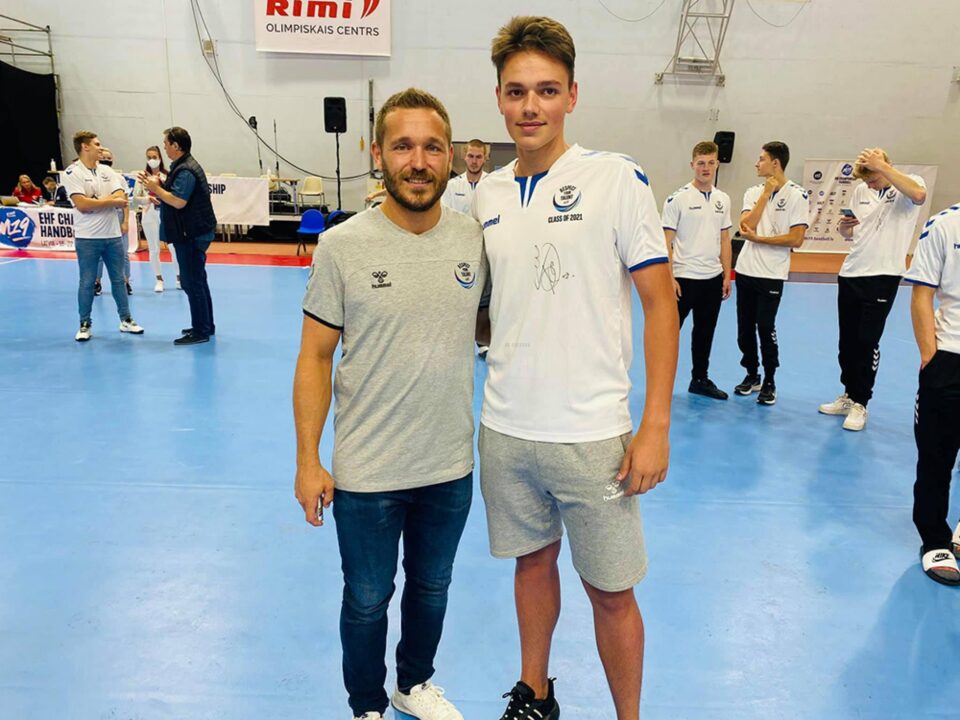 Daniel Stanciuc, în dreapta imaginii, alături de celebrul Victor Tomas