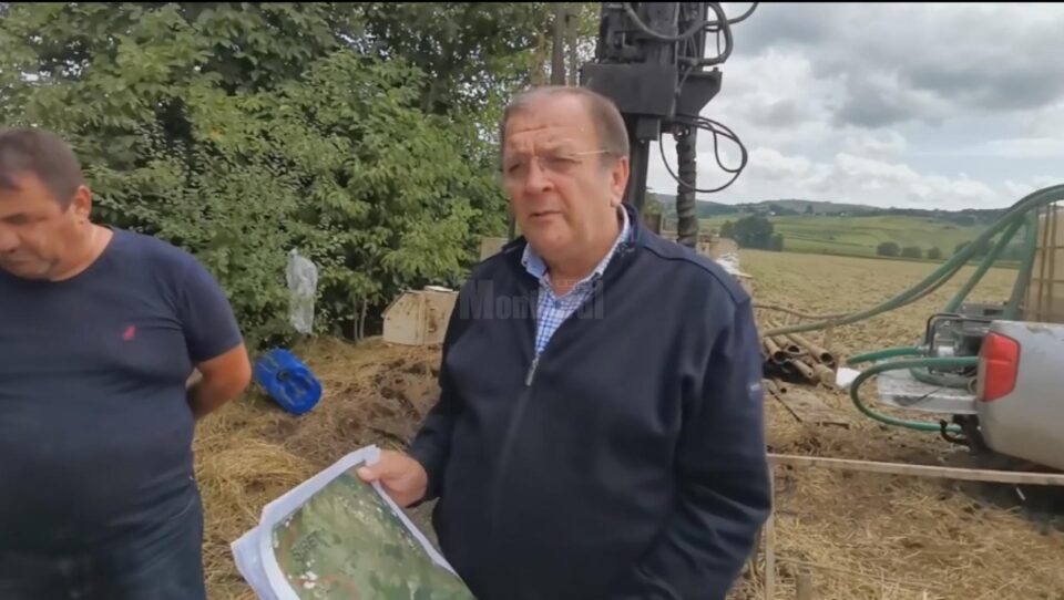 Flutur salută începerea primelor lucrări la Autostrada A7 pe traseul de la Suceava spre Siret Flutur salută începerea primelor lucrări la Autostrada A7 pe traseul de la Suceava spre Siret