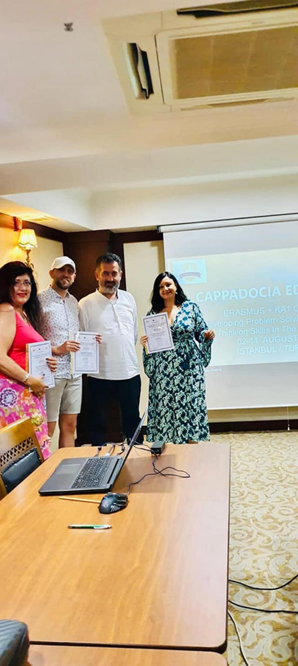 12 profesori ai Colegiului „Mihai Băcescu” Fălticeni s-au perfecționat în cadrul unui proiect Erasmus+