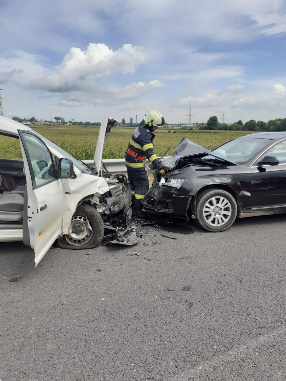 Tânărul de la volanul autoutilitarei VW Caddy a decedat