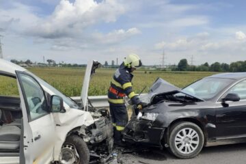 Tânărul de la volanul autoutilitarei VW Caddy a decedat