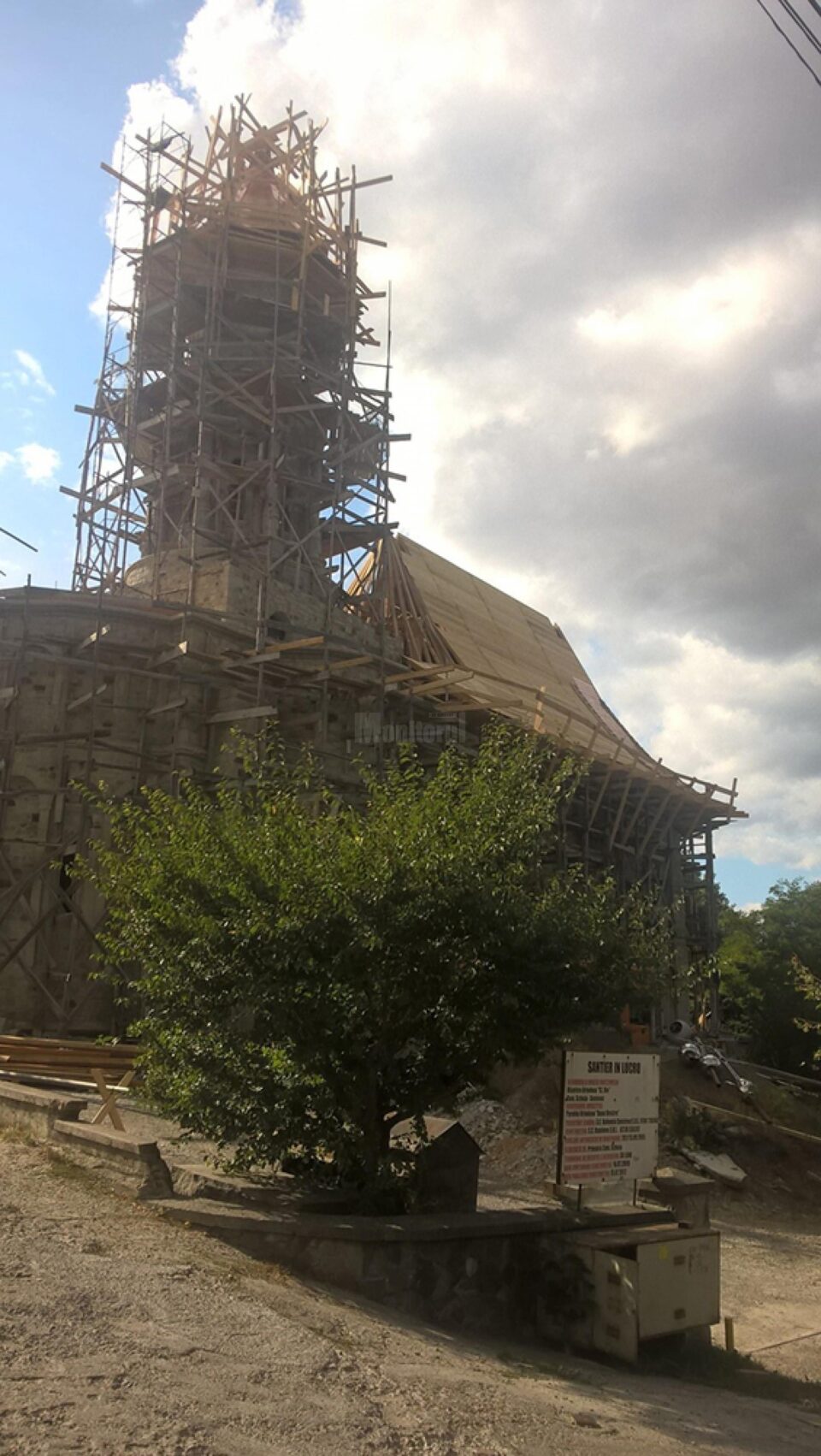 Biserica „Buna Vestire”, de unde s-a furat tabla