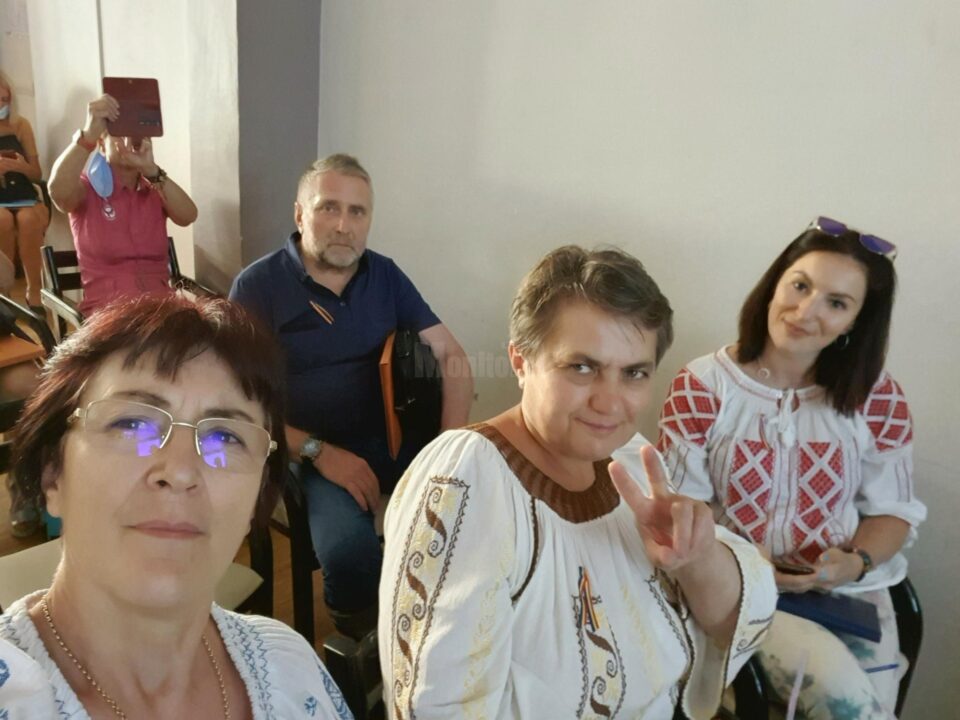 Formare profesională pentru 11 cadre didactice, printr-un proiect european, la Școala Gimnazială nr. 10 Suceava