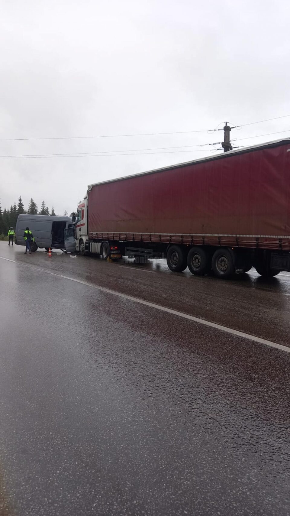 Accident cu cinci victime, la Poiana Stampei