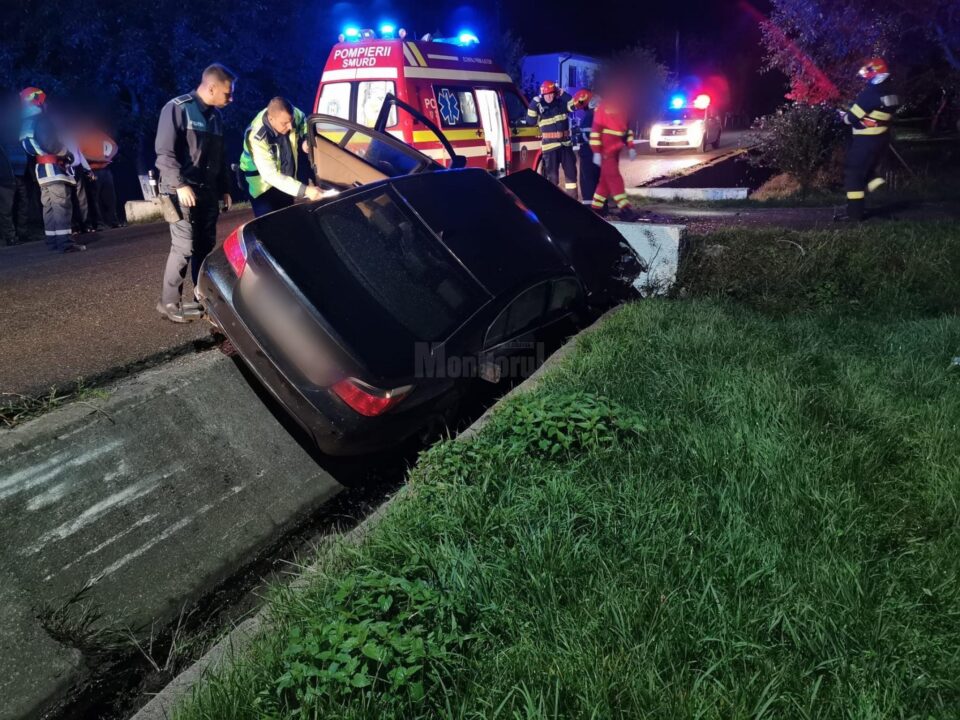 Autoturism izbit într-un cap de pod, la Horodnic